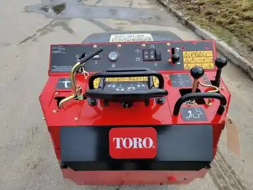 2023 TORO DINGO TX525W - Image 6