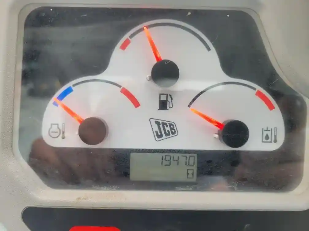 2019 JCB 270T - Image 6