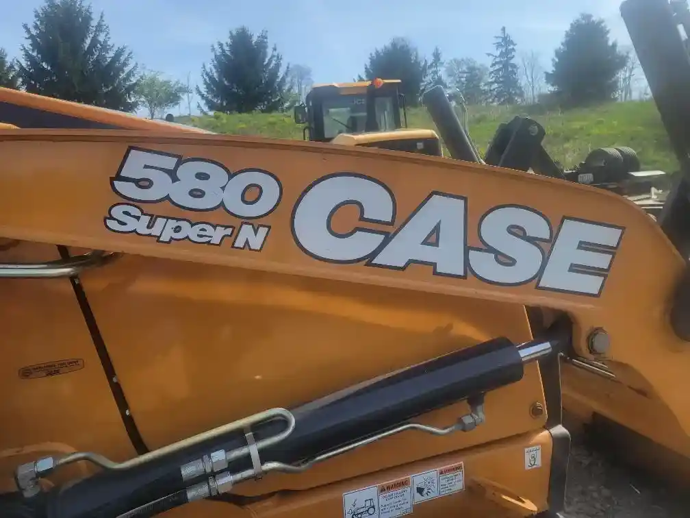 2020 CASE 580SN - Image 5