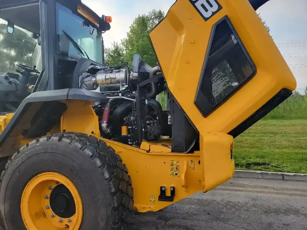 2023 JCB 427ZX - Image 6