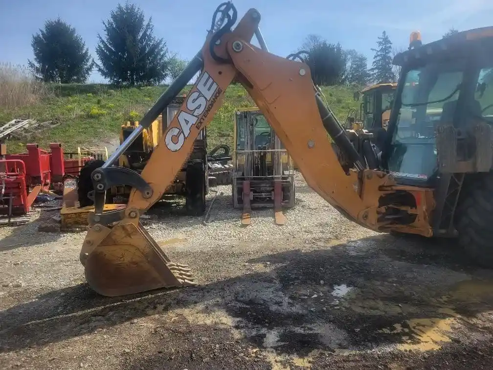 2020 CASE 580SN - Image 6