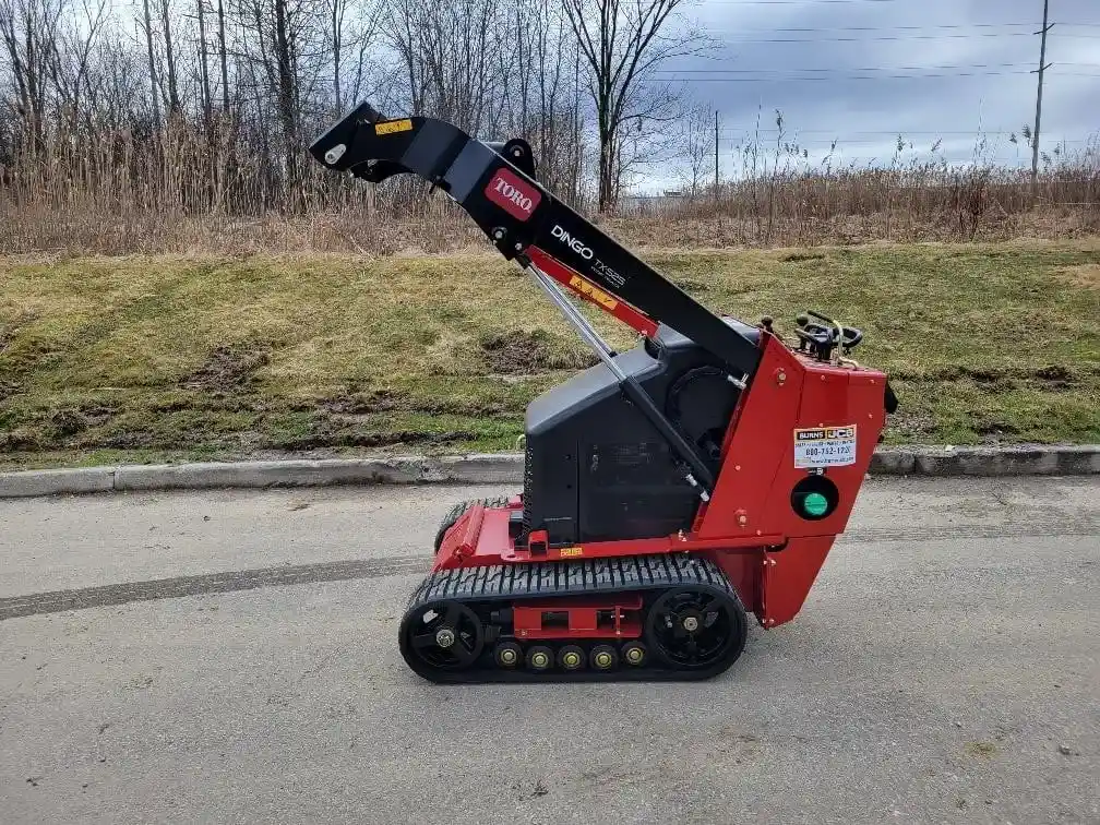 2023 TORO DINGO TX525W - Image 2