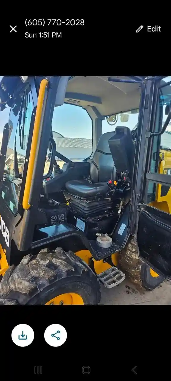 2022 JCB 270 - Image 2