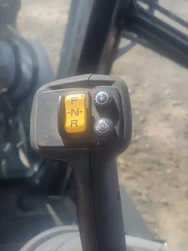 2020 CASE 580SN - Image 9