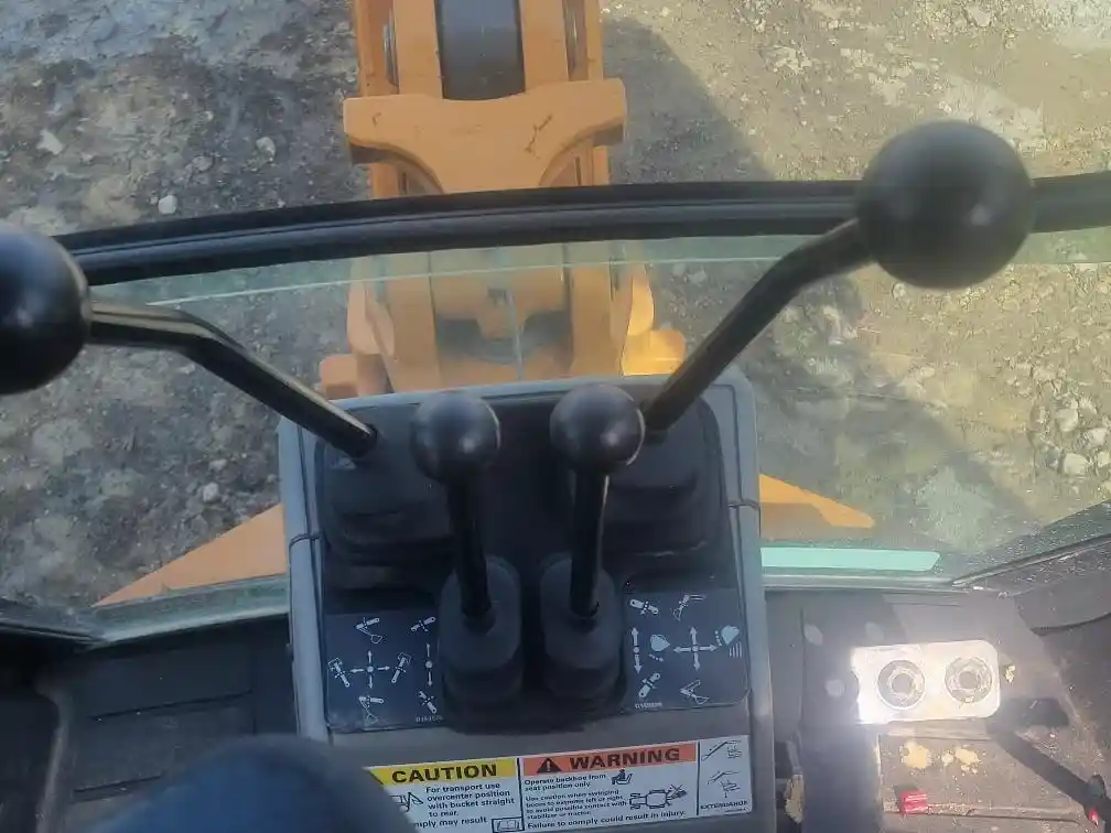 2020 CASE 580SN - Image 15